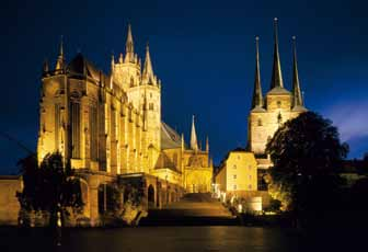 Der Dom bei Nacht beleutet